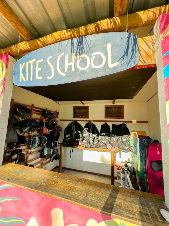 Indiana Kite School And Hostel 컴부코 외부 사진